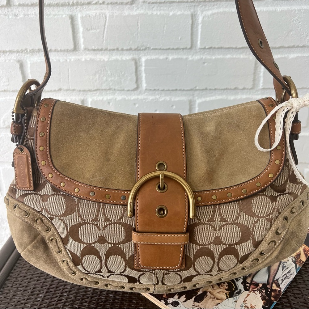 Y2K Coach Rare Signature Soho Suede Purse ๐ค - Picture 3 of 10